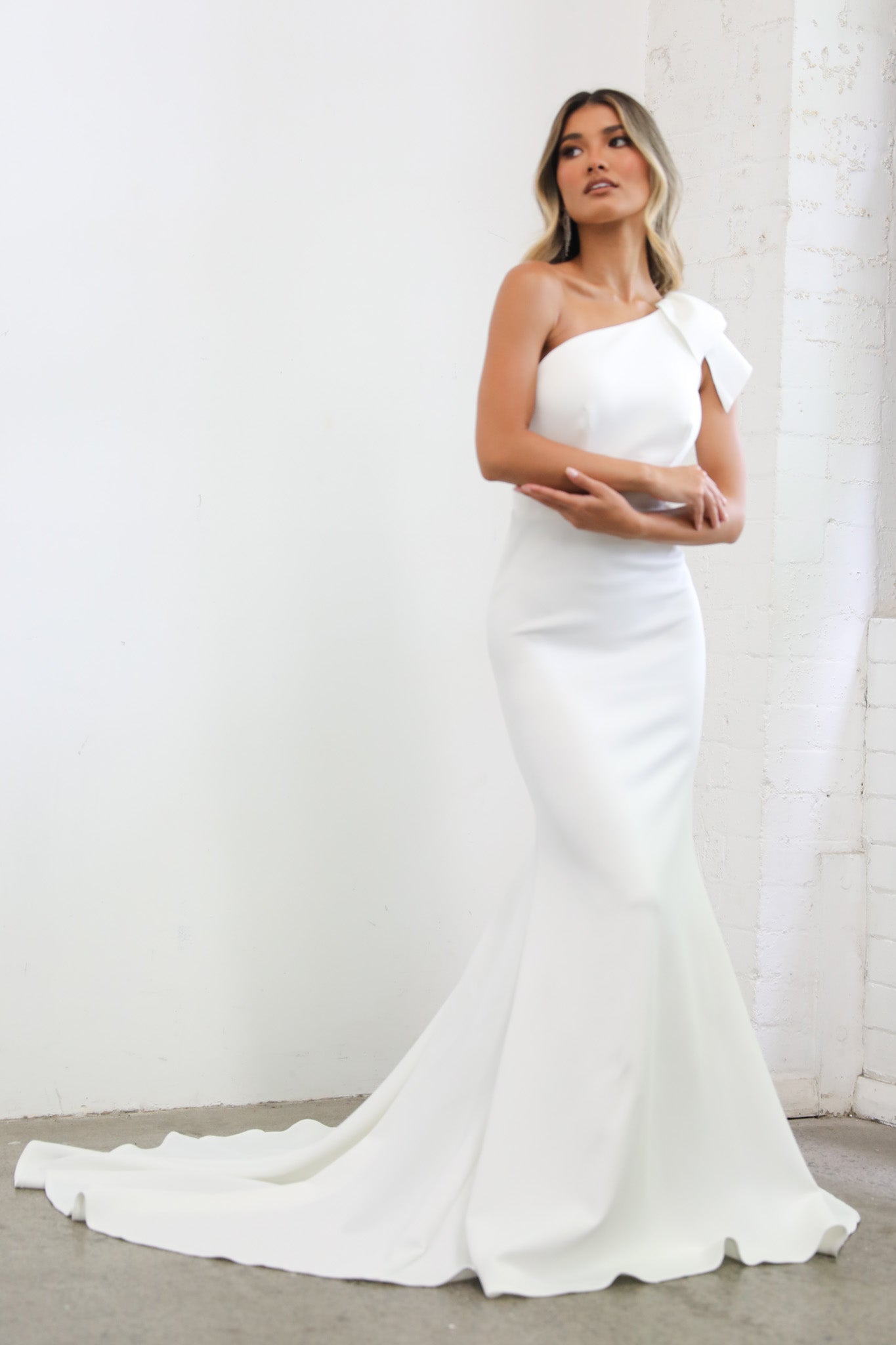 FRANCIE One Shoulder Crepe Gown Ivory Noodz Boutique