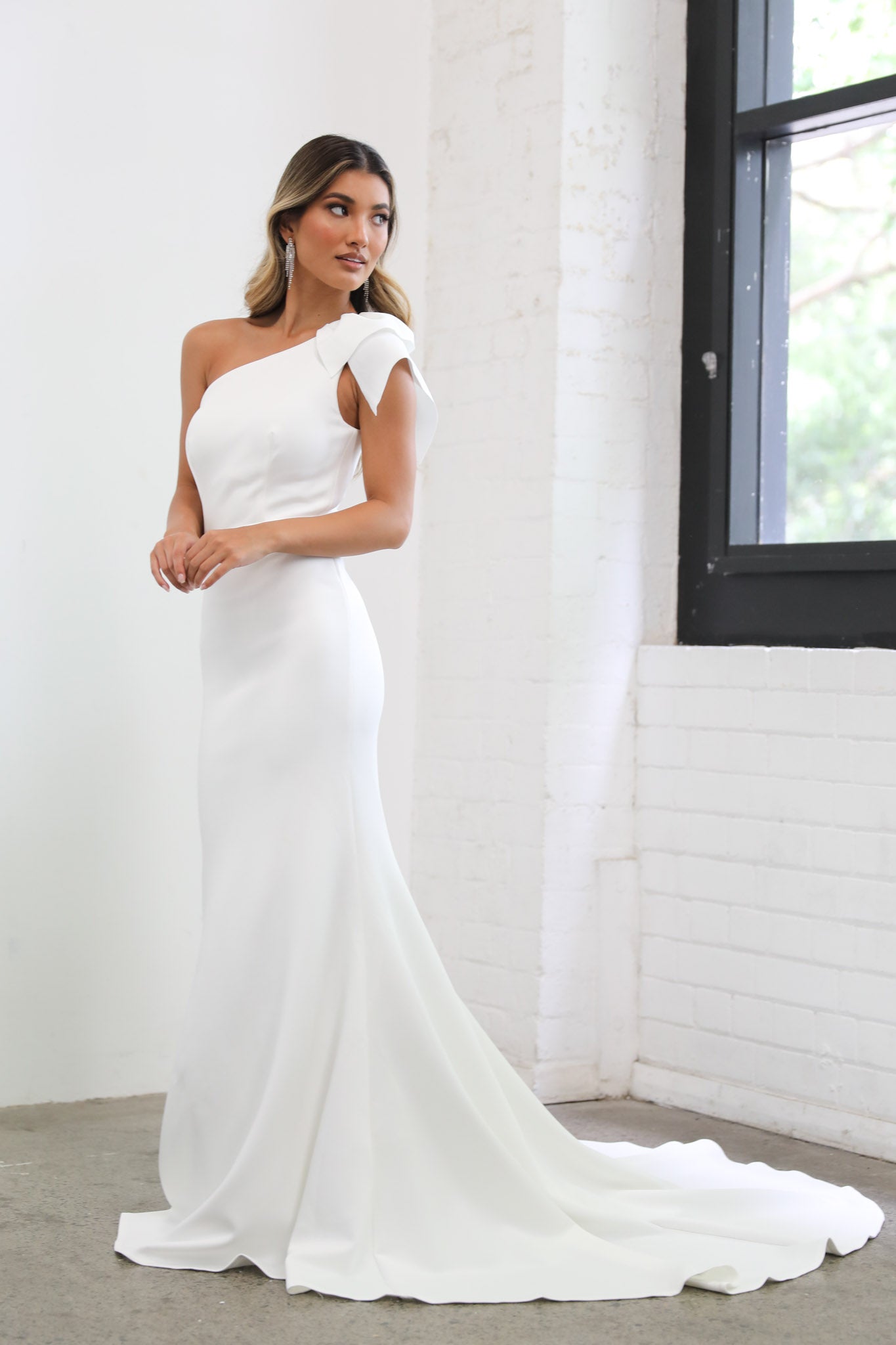 FRANCIE One Shoulder Crepe Gown Ivory Noodz Boutique